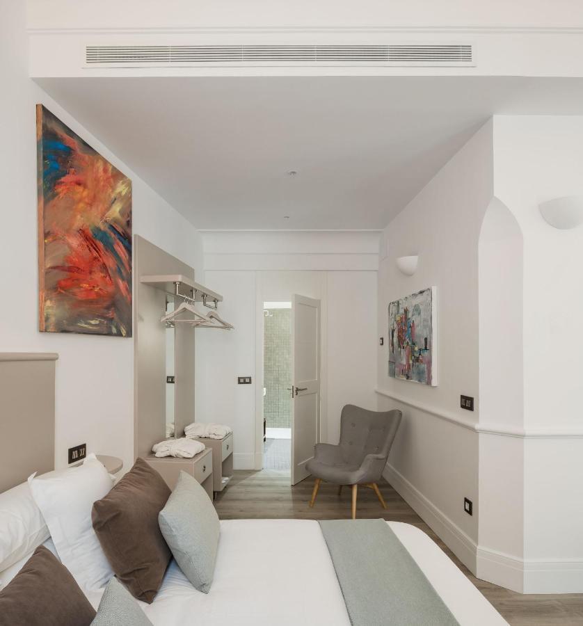 Puerta Catedral Holiday Suites Севиля Екстериор снимка