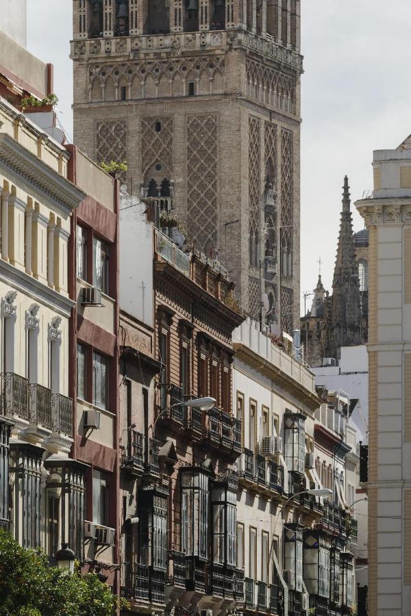 Puerta Catedral Holiday Suites Севиля Екстериор снимка