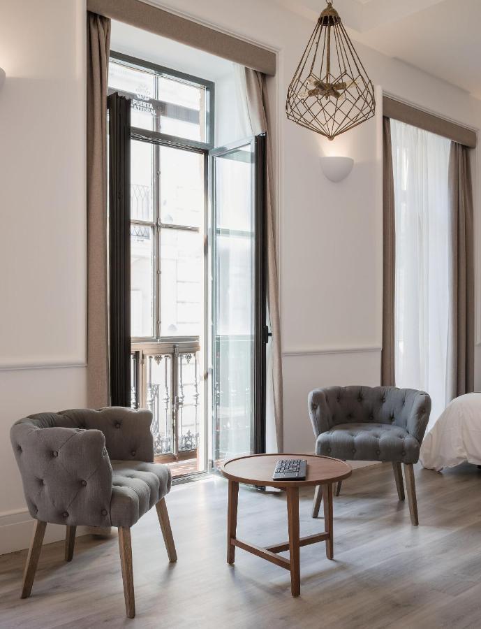 Puerta Catedral Holiday Suites Севиля Екстериор снимка