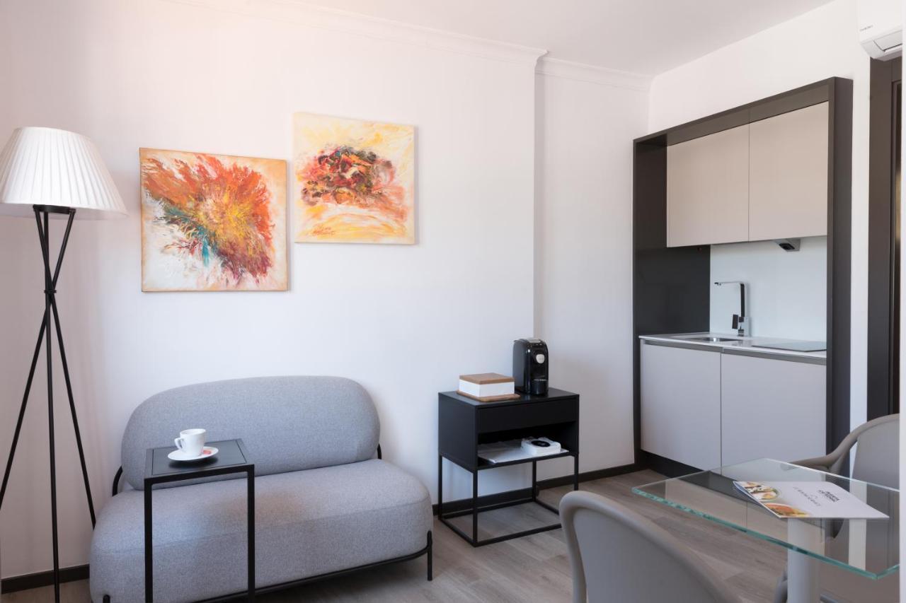 Puerta Catedral Holiday Suites Севиля Екстериор снимка