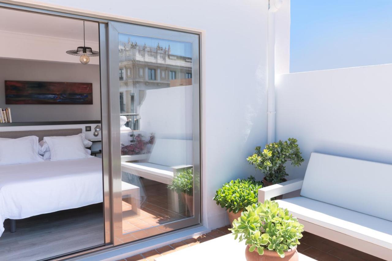 Puerta Catedral Holiday Suites Севиля Екстериор снимка