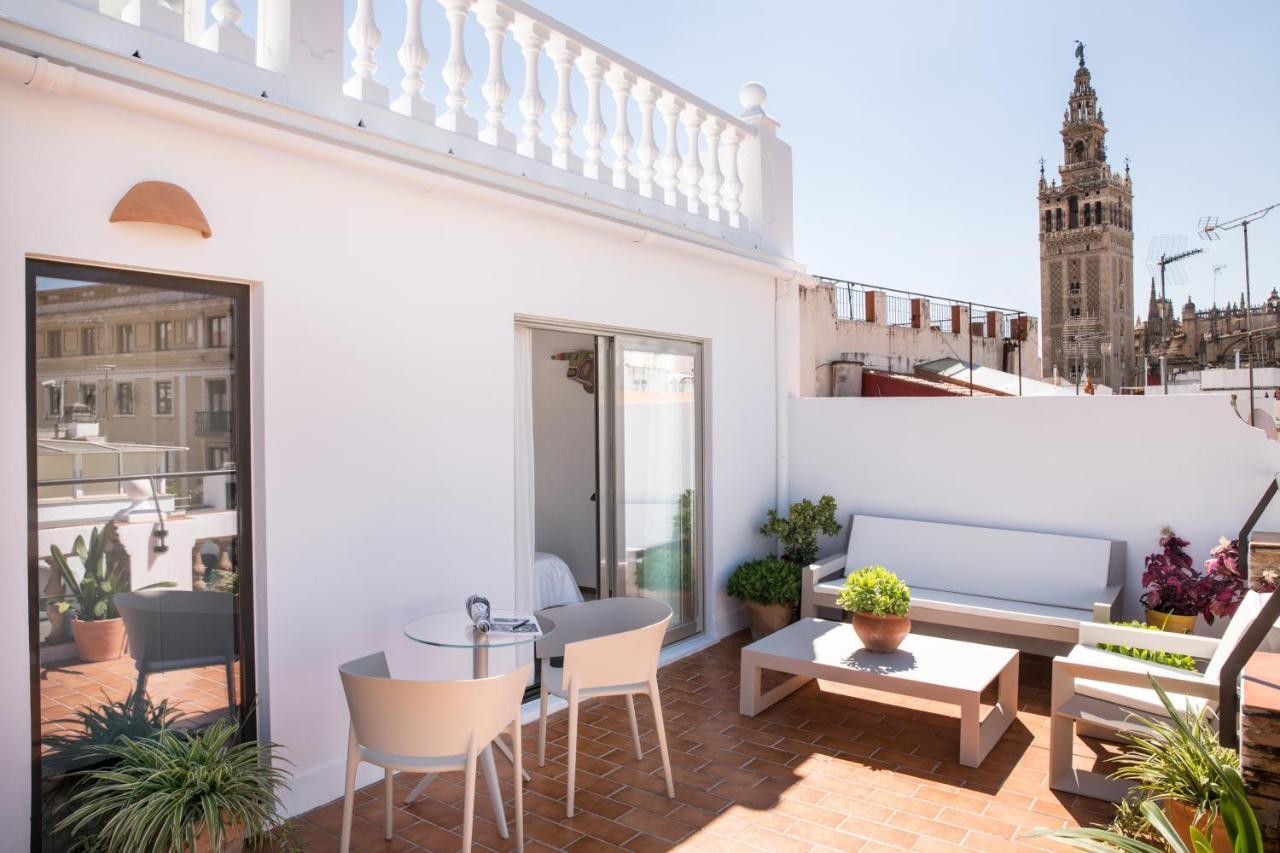 Puerta Catedral Holiday Suites Севиля Екстериор снимка